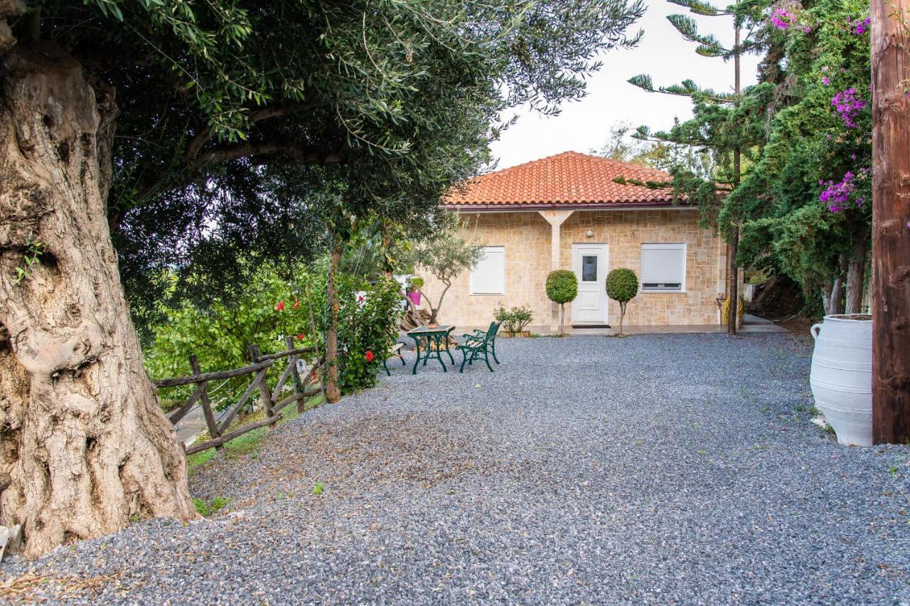 Chic & Spacious House In Rodia Heraklion المظهر الخارجي الصورة